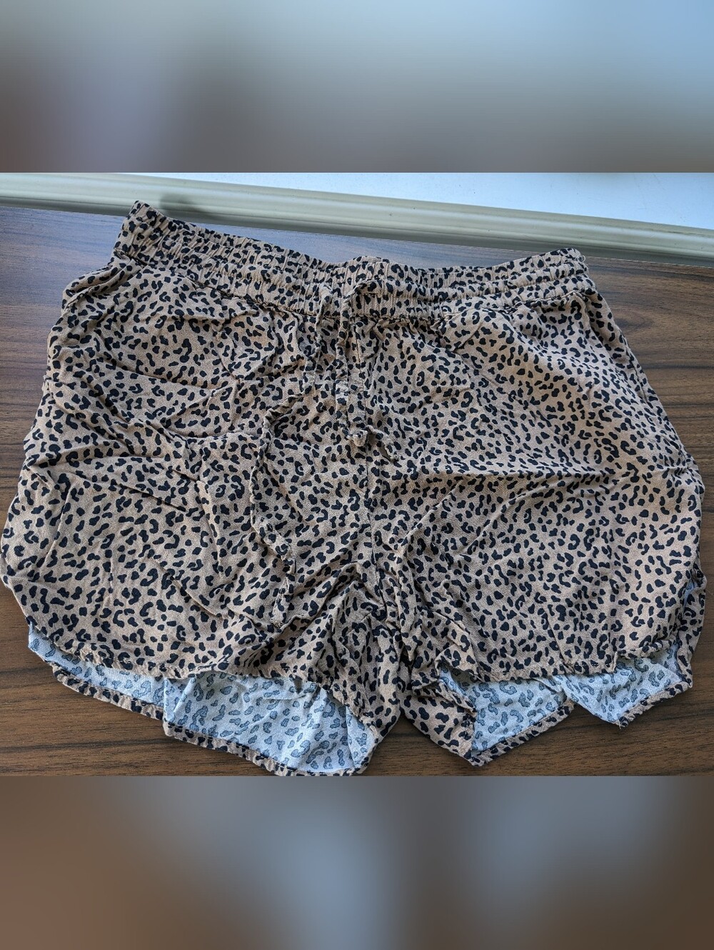 Women's Leopard Print Drawstring Lounge Shorts - Size US M